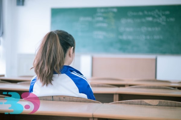 如何在高考来临之际科学用眼