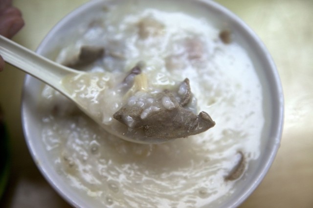 婴儿辅食肉沫蔬菜粥