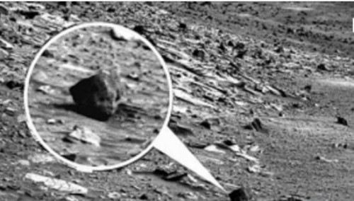 火星人头骨之谜 火星惊现外星人头骨谣言/拍摄角度造成
