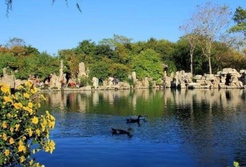 揭秘济南五龙潭怪事 验证千年传说潭内有秦琼化身的龙