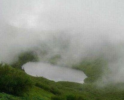 迷人湖之谜 让你呼风唤雨的仙境真的太美了