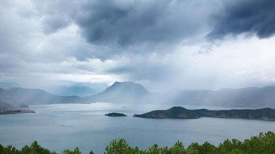 揭秘云南迷人湖之谜 呼风唤雨实则声波震动导致