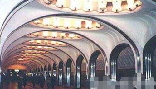 神秘的莫斯科地铁2号线 实则俄罗斯重要军事指挥中心