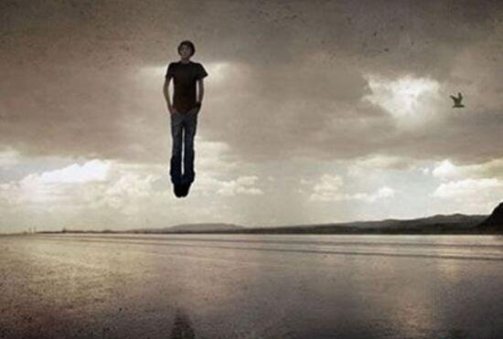 揭秘人体悬浮术之谜 不借助外力悬空身体罕见超能力