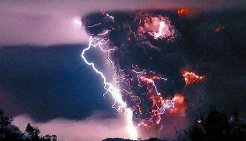 诡异的印度血雨从天而降 证实外星生物竟真实存在附图