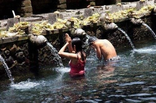 法国起死回生的圣泉 法国劳狄斯泉水能治癌症吗?起死回生