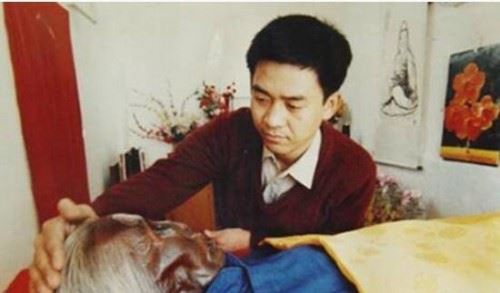 香河老人尸身不腐之谜 尸体没水分导致成干尸25年不腐