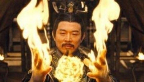 揭秘马里兰控火术之谜 脚踩炙热金属吞火球奇异超能力