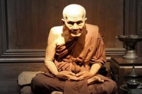 揭秘人体虹化之谜 高僧圆寂后肉身化彩虹而去真实存在