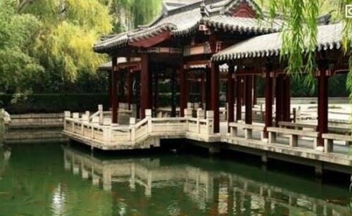 揭秘济南五龙潭怪事 验证千年传说潭内有秦琼化身的龙