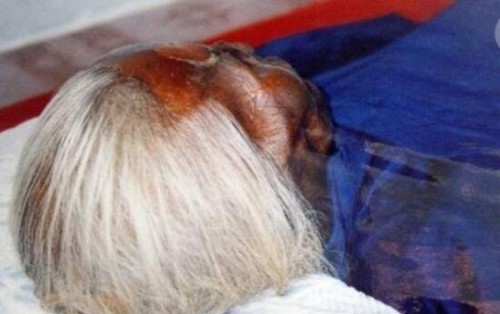 香河老人尸身不腐之谜 尸体没水分导致成干尸25年不腐