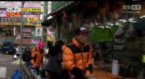 朱自清背影买橘子是什么梗?爸爸去给你买橘子调侃