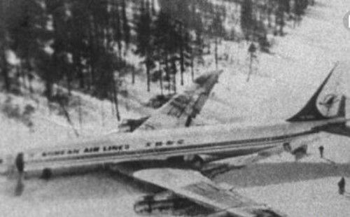 1955年 914号班机穿越时空事件消失35年再现机场/谣言