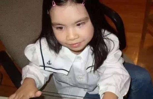 邹齐齐
