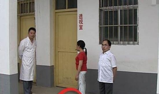 江苏矮人家族百年诅咒之谜 4代9人身高不足1.4/遗传疾病