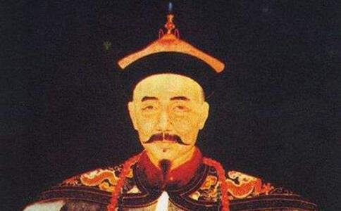 古代的和珅究竟干了些什么坏事?为什么自己的陵墓都会遭到破坏? 古代的和珅究竟干了些什么坏事?为什么自己的陵墓都会遭到破坏?