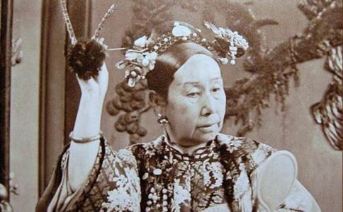 历史上古人死后为什么嘴里要含着东西?有那些寓意? 历史上古人死后为什么嘴里要含着东西?有那些寓意?