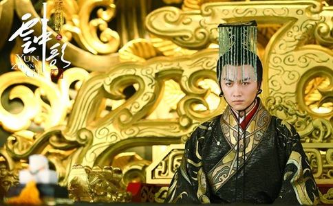 古代皇帝帽子上为什么挂珠帘呢? 古代皇帝帽子上为什么挂珠帘呢?