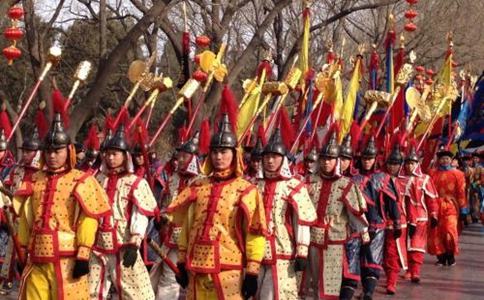 慈禧西逃为什么不敢带御林军?是怕张扬吗? 慈禧西逃为什么不敢带御林军?是怕张扬吗?