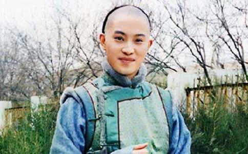 历史上的和珅死后儿子丰绅殷德为什么没死?原因是什么? 历史上的和珅死后儿子丰绅殷德为什么没死?原因是什么?