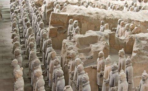 古代秦朝秦始皇厉害的军队为什么在三年内都消失了?