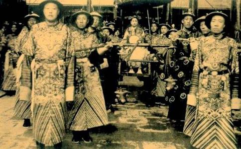 历史上慈禧太后为何那么恨光绪皇帝?真正的原因是什么?