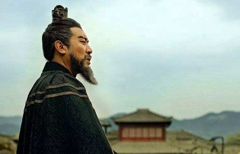 能大能小是条龙只大不小是条虫是什么意思?这句话出处是哪?