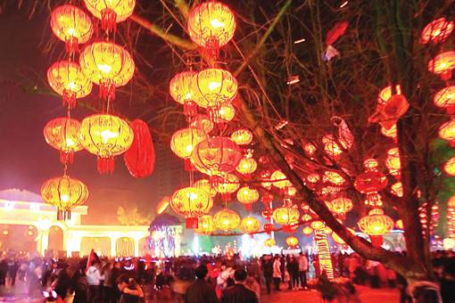 元宵节为什么要办灯会 元宵节才是古代情人节 元宵节为什么要办灯会 元宵节才是古代情人节