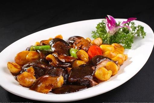 中国著名美食徽菜的历史起源和发展是怎样的?