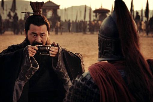 官渡之战后袁绍依然手握数万兵力,为何还是会败给曹操? 官渡之战后袁绍依然手握数万兵力,为何还是会败给曹操?