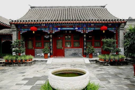 四合院的特点是什么?有着什么样的特色? 四合院的特点是什么?有着什么样的特色?
