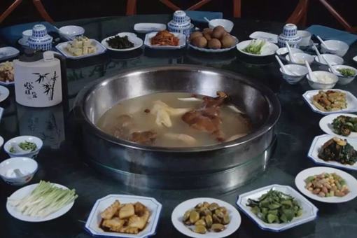 中国著名名菜朝天锅是如何由来的? 中国著名名菜朝天锅是如何由来的?