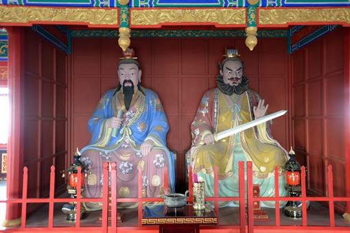 江西龙虎山张天师到底是谁?他有着怎样不寻常的经历? 江西龙虎山张天师到底是谁?他有着怎样不寻常的经历?