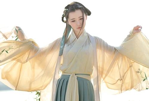 杜若是什么形制的汉服 杜若汉服是哪个朝代 杜若是什么形制的汉服 杜若汉服是哪个朝代