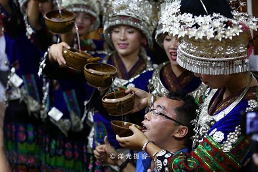 别具一格的土家族酒文化 别具一格的土家族酒文化