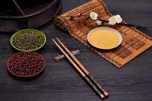 历史上筷子是怎么流传到欧洲的 中国餐具如何改变欧洲的饮食方式 历史上筷子是怎么流传到欧洲的 中国餐具如何改变欧洲的饮食方式