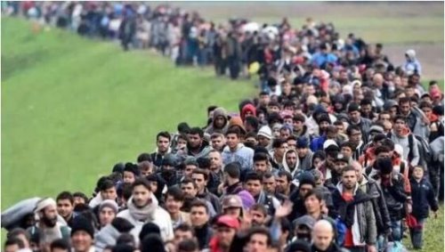 世界难民数量最高纪录，超过7080万人被迫逃离家园(多数未成年)