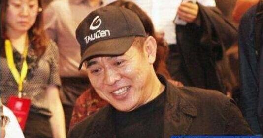 李连杰得了什么病 浑身是伤还得了甲亢(遗嘱准备好了)