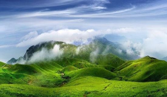 武功山在哪里 位于江西省中西部(是罗霄山脉的北支)