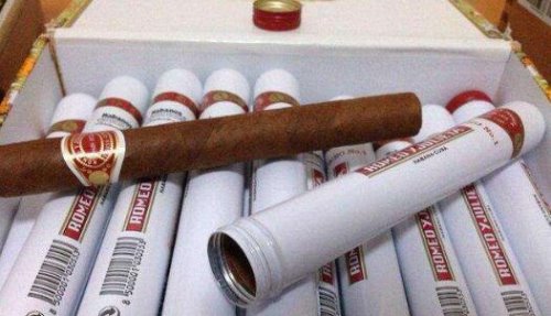 世界上最贵的烟排名 好彩特供香烟一盒将近70万元