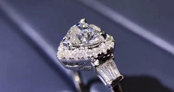 宇宙十大最贵物质 住宅总价高达10亿人民币(追求高奢)
