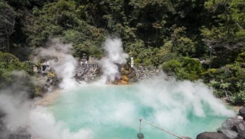 日本最好的温泉 活火山上的别府温泉仿佛身处仙境般