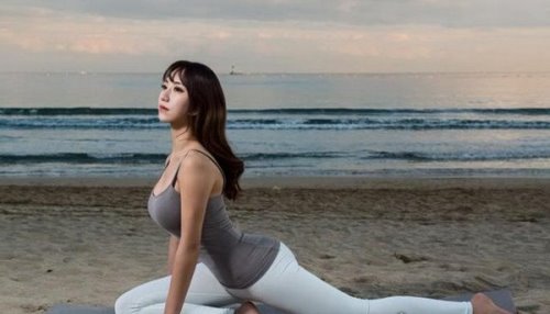 韩国最美体育老师 艺正花(肤白貌美/大胸大长腿)