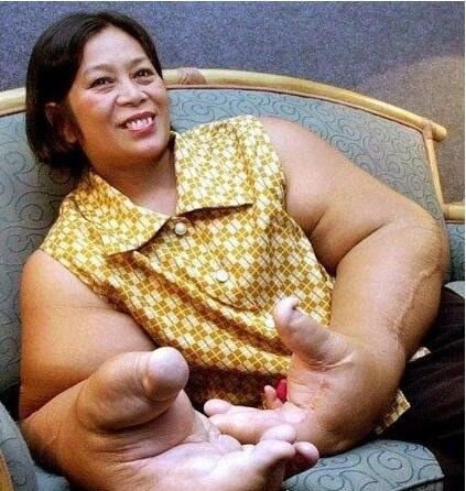 世界上手指最长的女人 30厘米(手指最长的男人27.5厘米)