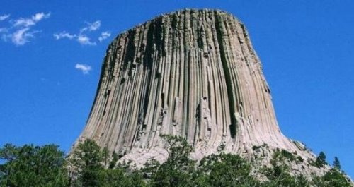 世界上最大的岩石盘点 澳大利亚艾尔斯岩排名第1(长3000米)