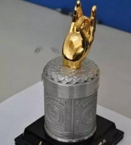 中国最贵十大名烟 中国最贵的香烟前十名(黄鹤楼大金砖3万/条)