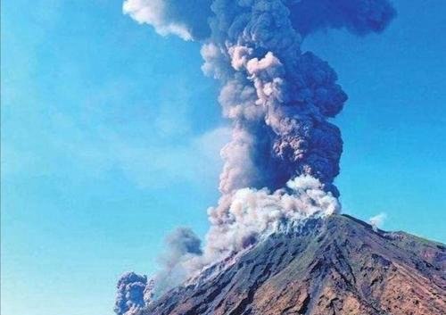 世界上最大的火山排名 黄石公园火山面积最大(占地7988平方千米)
