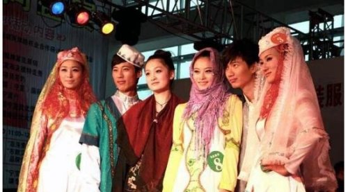 中国分布最广泛的少数民族 是回族(他们多数都比较分散)