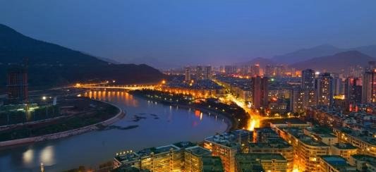 中国直辖市有几个 一共有4个(北京是政治中心/上海是经济中心)