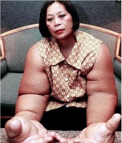 世界上手指最长的女人 30厘米(手指最长的男人27.5厘米)